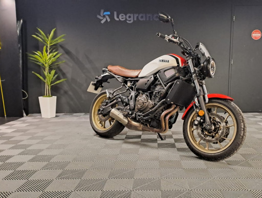 YAMAHA XSR 700 ABS