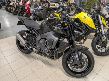 YAMAHA MT-10 990 KM 