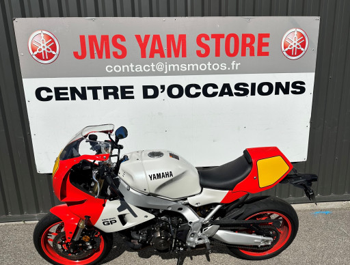 YAMAHA XSR 900 GP
