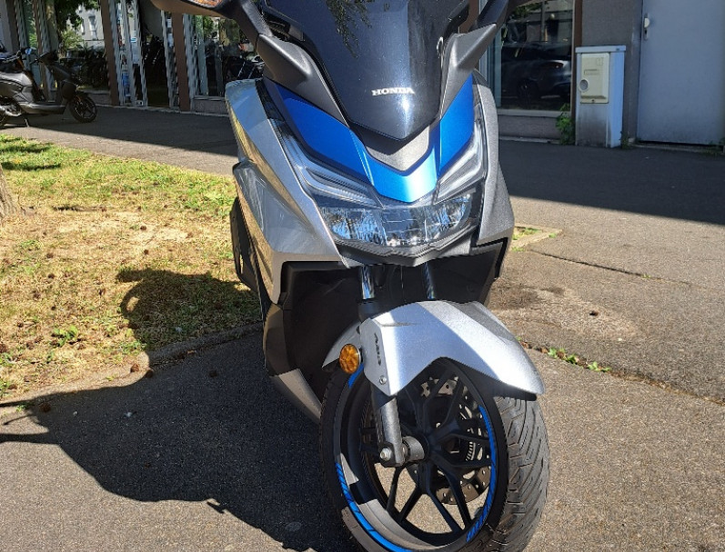 HONDA FORZA NSS 125 ABS – ÉTAT EXCEPTIONNEL / possible 700€ x 4fois CB