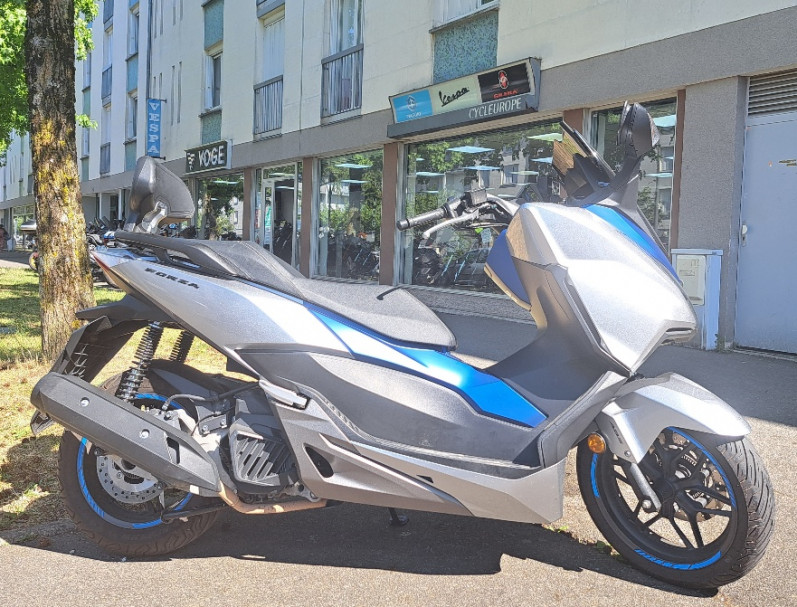 HONDA FORZA NSS 125 ABS – ÉTAT EXCEPTIONNEL / possible 700€ x 4fois CB
