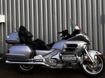 HONDA GL1800 GOLDWING