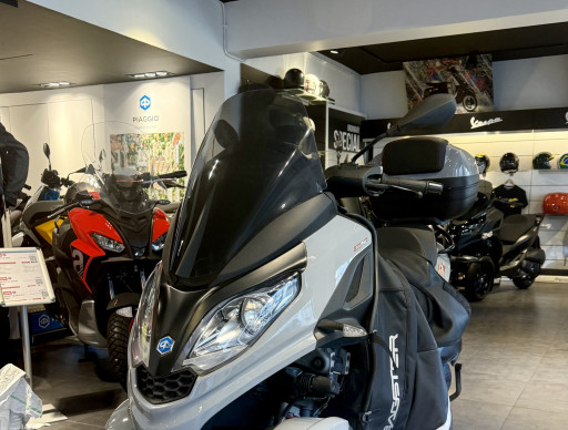 PIAGGIO MP3 300 HPE SPORT E5