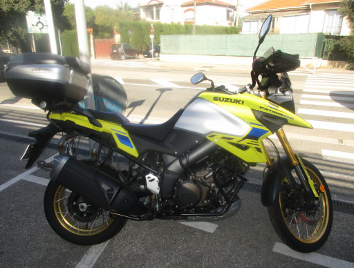 SUZUKI DL 1050 V-STROM DE