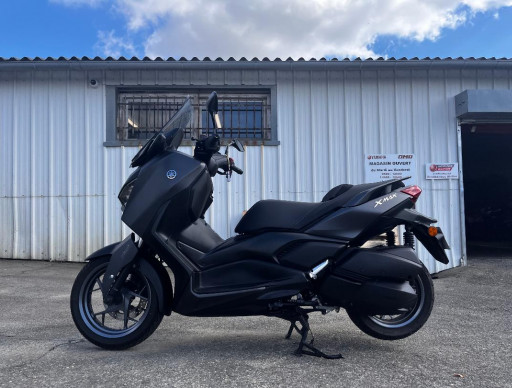 YAMAHA XMAX 300