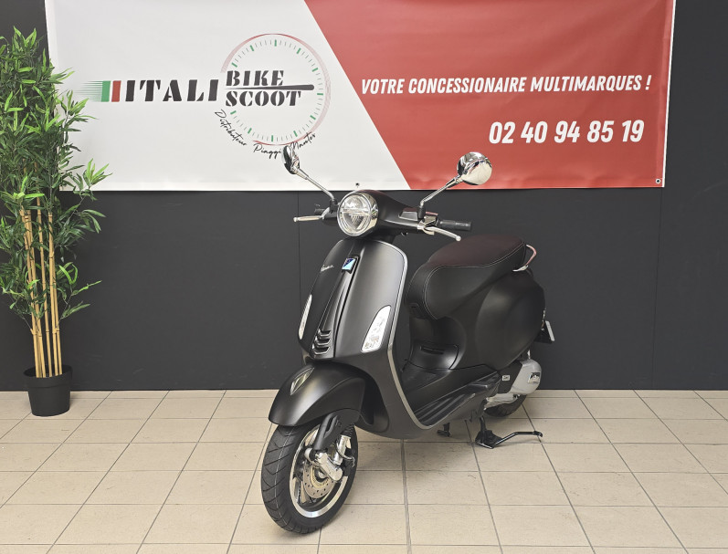 VESPA PRIMAVERA 125 S