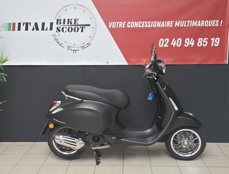 VESPA PRIMAVERA 125 S
