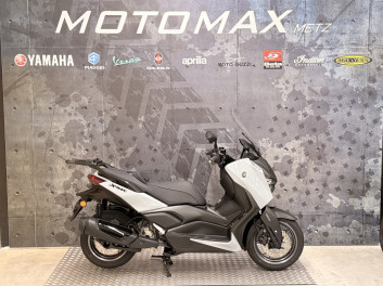 YAMAHA X-MAX 300 TECH MAX + 800kms
