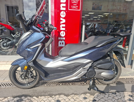 FORZA 300 ABS 1ER MAIN 07/2018 16670 KMS