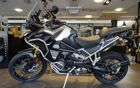 TRIUMPH TIGER 1200 RALLY EXPLORER