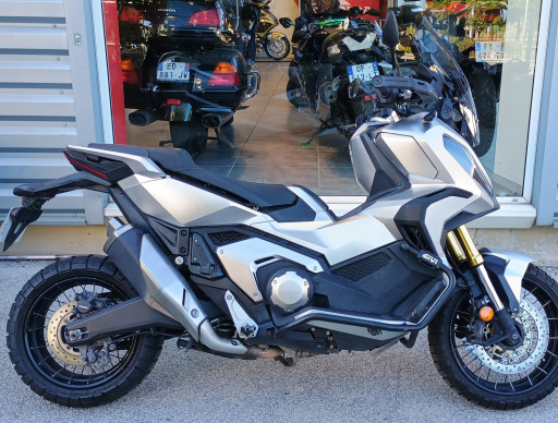 HONDA X-ADV 750 