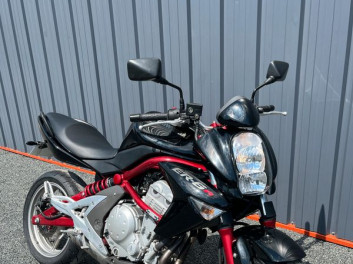 KAWASAKI ER-6