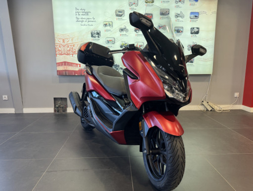 HONDA FORZA 125 TOP BOX