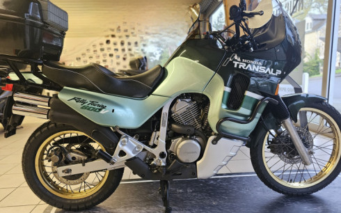 HONDA XL 600 V