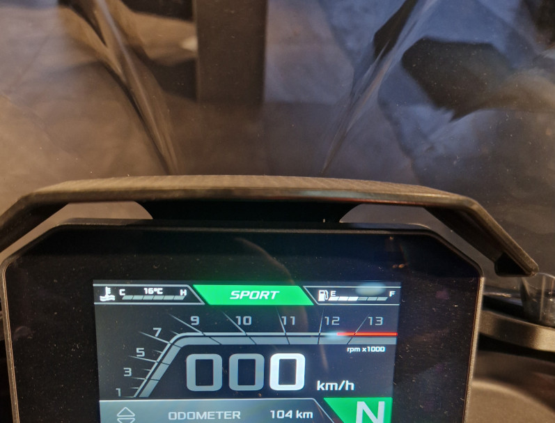 APRILIA TUONO 1100 V4