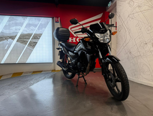 HONDA CBF 125 - 1ERE MAIN