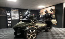 CAN-AM SPYDER RT SEA TO SKY 