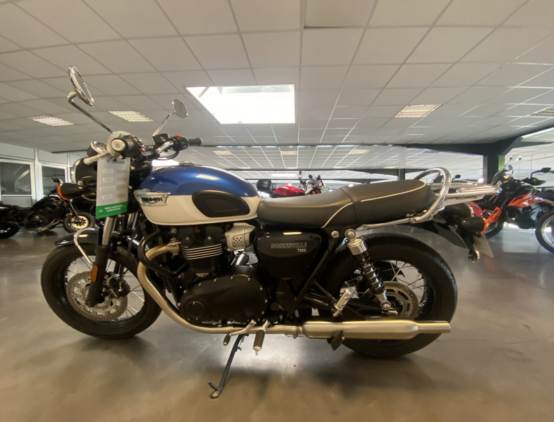 TRIUMPH Bonneville T100