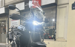 TRIUMPH Tiger 900 GT NOIR - 1ER MAIN