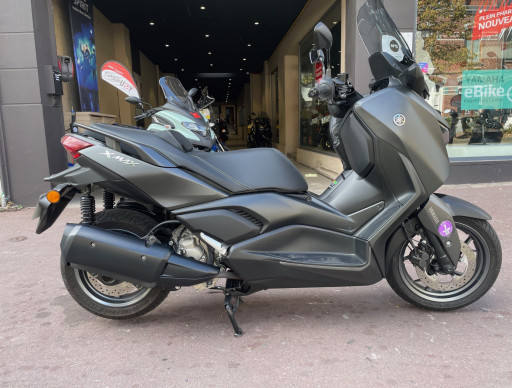 YAMAHA XMAX 300 1EREMAIN/ETATNEUF