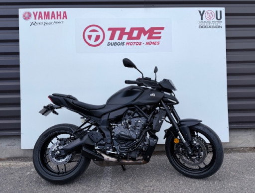 YAMAHA MT-07 FULL BLACK (47.5CV) GARANTIE CONSTRUCTEUR 5 ANS