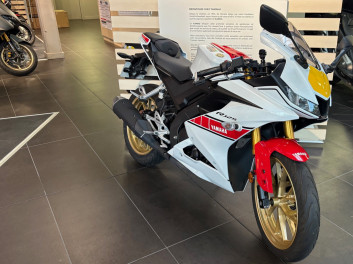 YAMAHA YZF-R125 World GP 60th Anniversary - Garantie 12 mois