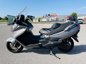 SUZUKI BURGMAN 650