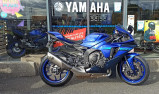 YAMAHA YZF 1000 R1