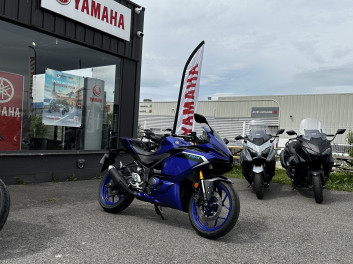 YAMAHA YZF-R3