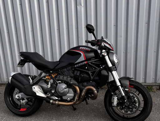 DUCATI MONSTER 821 STEALTH FULL