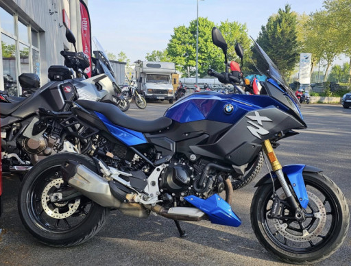 BMW F900 XR