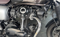 KAWASAKI W 800