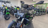 KAWASAKI ZH2 SE AKRAPOVIC (204€/mois)