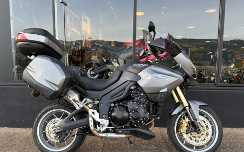 TRIUMPH TIGER 1050 SE