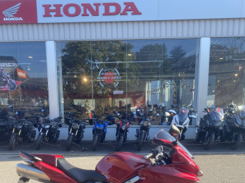 HONDA VFR800A