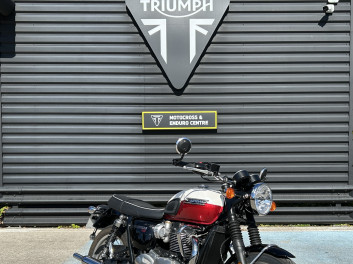 TRIUMPH BONNEVILLE T120