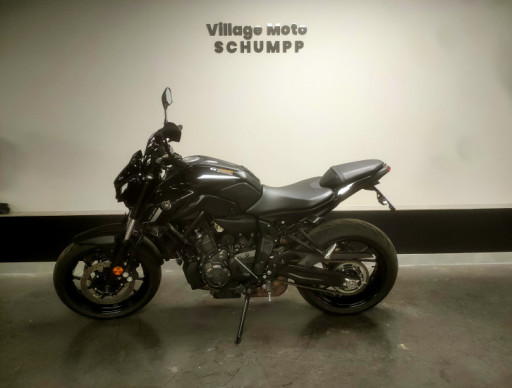 YAMAHA MT-07 PURE BLACK / PACK SPORT / 1150km