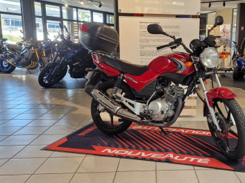 YAMAHA YBR 125