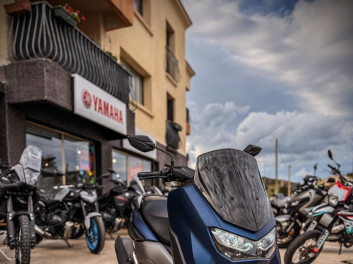 YAMAHA NMAX 125