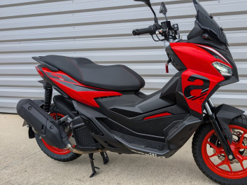 APRILIA SR 125 GT srgt 125 ETAT NEUF