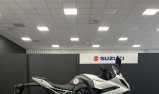 SUZUKI GSX-8R
