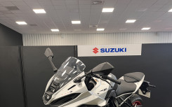 SUZUKI GSX-8R