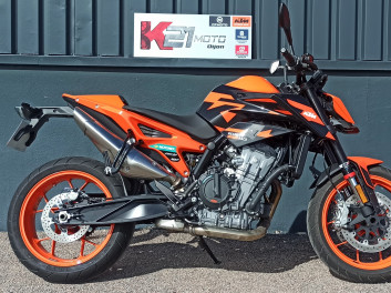 SUPERBE KTM 890 DUKE GP