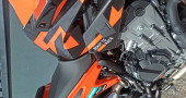 SUPERBE KTM 890 DUKE GP