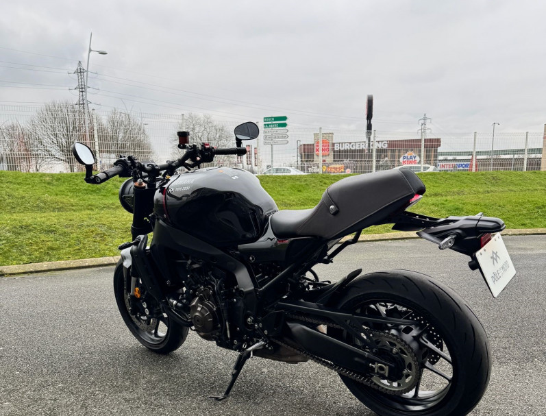 YAMAHA XSR 900