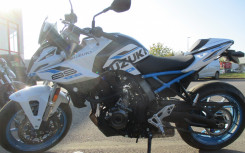 SUZUKI GSX-8S