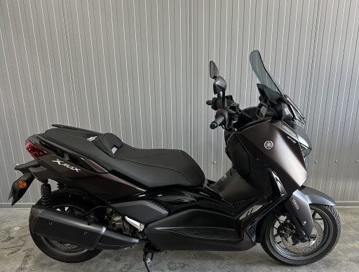 YAMAHA XMAX 300 Tech Max