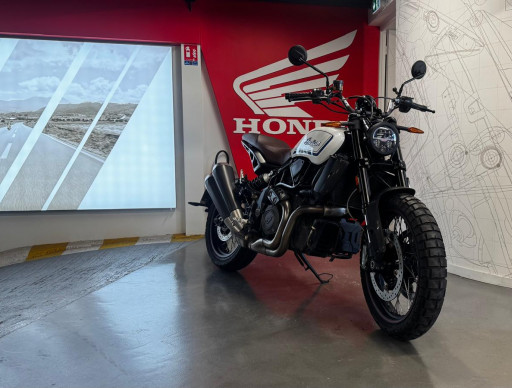 INDIAN FTR 1200 RALLY 1ERE MAIN - 156€/MOIS*