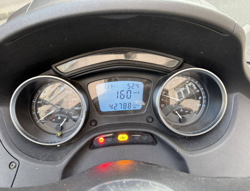 PIAGGIO MP3 350 ABS/ASR SPORT GARANTIE 6 MOIS BON ETAT NOIR MAT CRIT