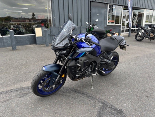 YAMAHA MT-10